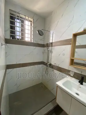 1bdrm Apartment in Lakeside Estate for rent