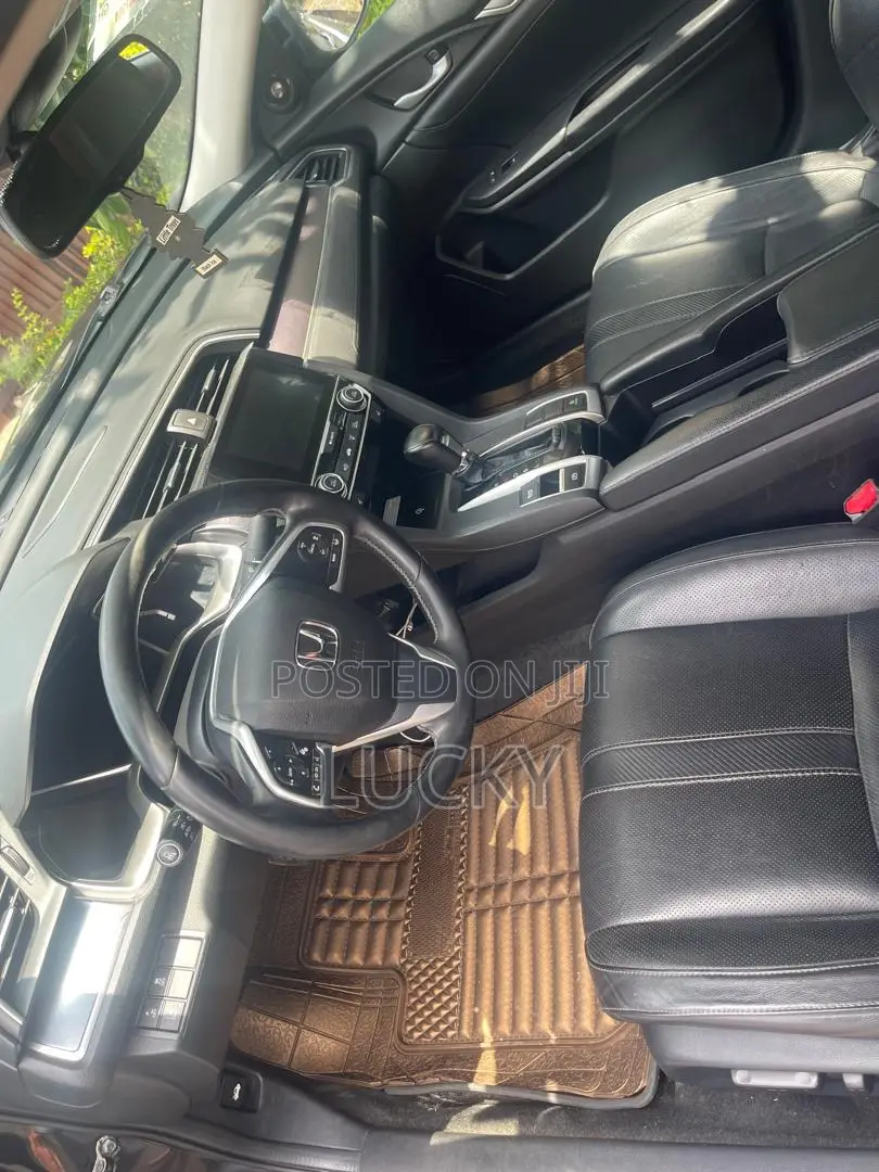 Honda Civic Touring 4dr Sedan (1.5L 4cyl) 2017 Black