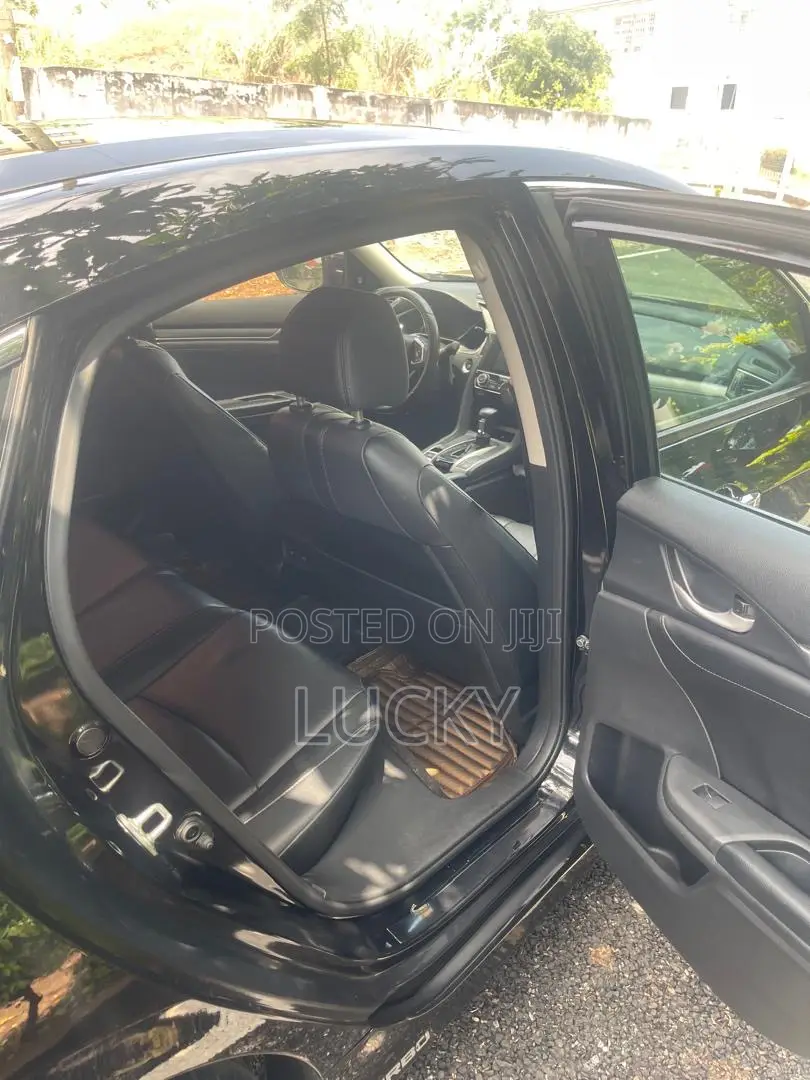 Honda Civic Touring 4dr Sedan (1.5L 4cyl) 2017 Black