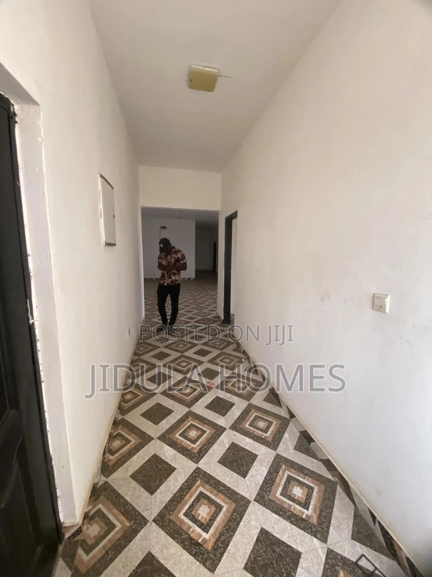 3bdrm Apartment in East Legon Hills, School Junction for rent