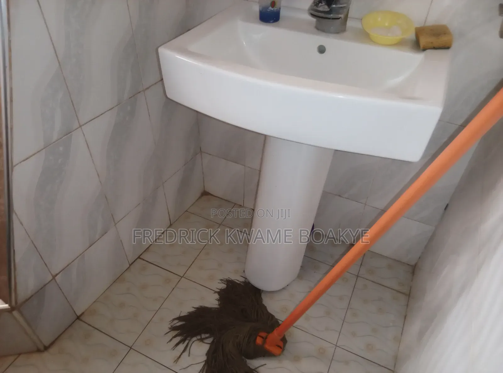 4bdrm House in Brother K Estate, Kumasi Metropolitan for sale