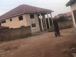 5bdrm House in New Legon, Lakeside for sale