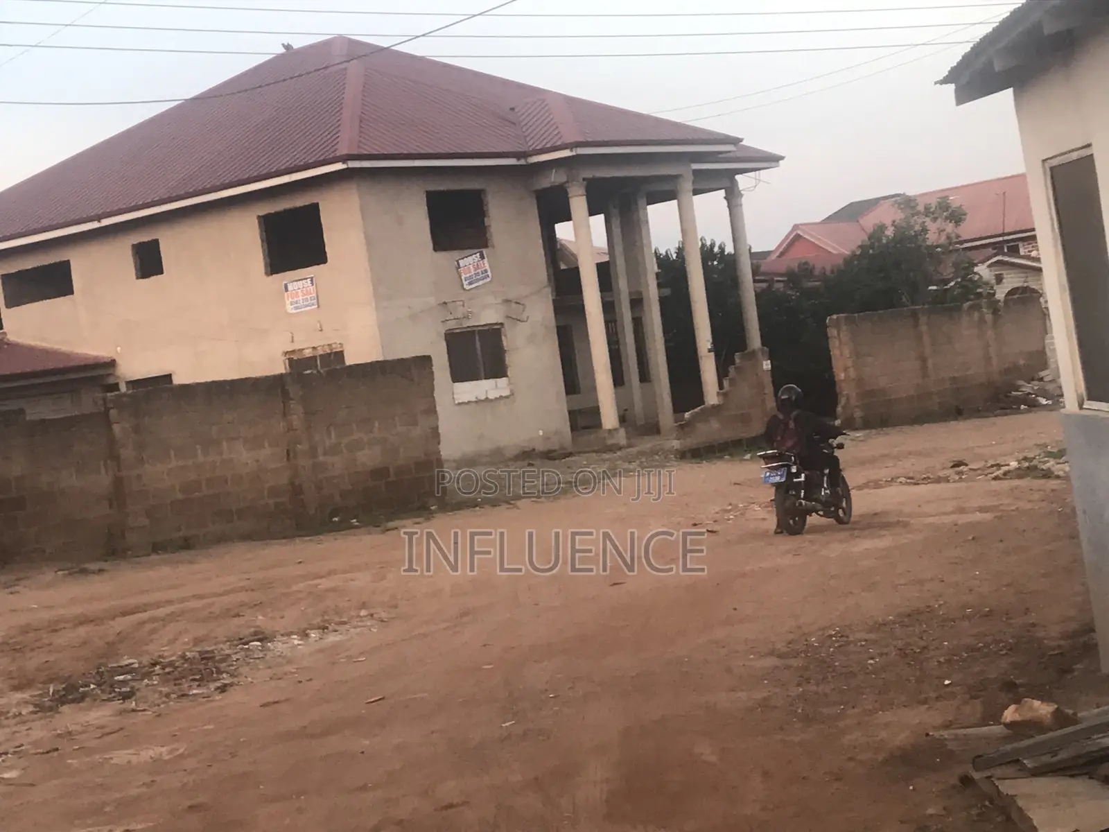 5bdrm House in New Legon, Lakeside for sale