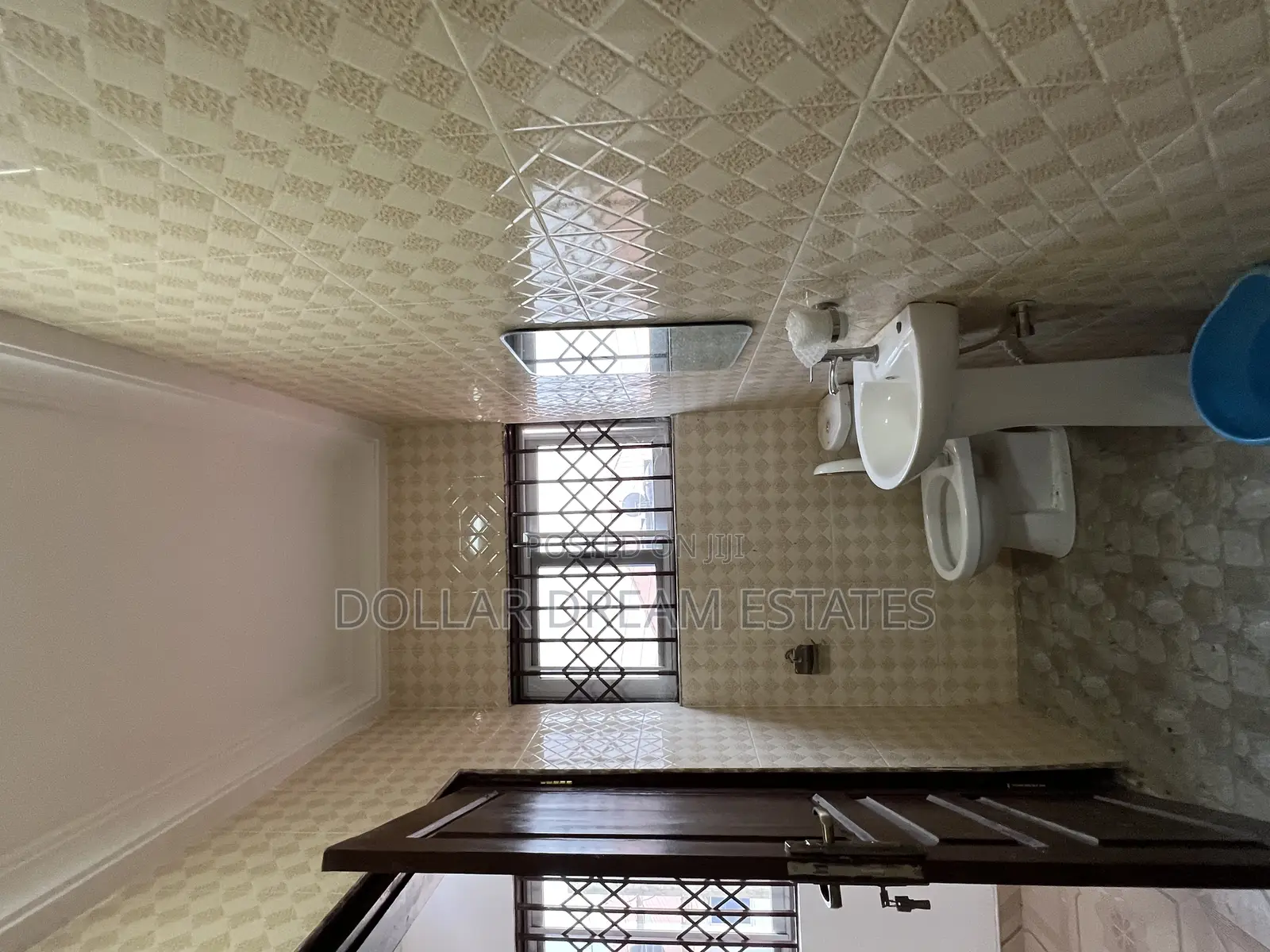 3bdrm Townhouse / Terrace in Oyarifa for rent