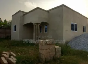 6bdrm House in Asuofia Asaaman., Kumasi Metropolitan for sale