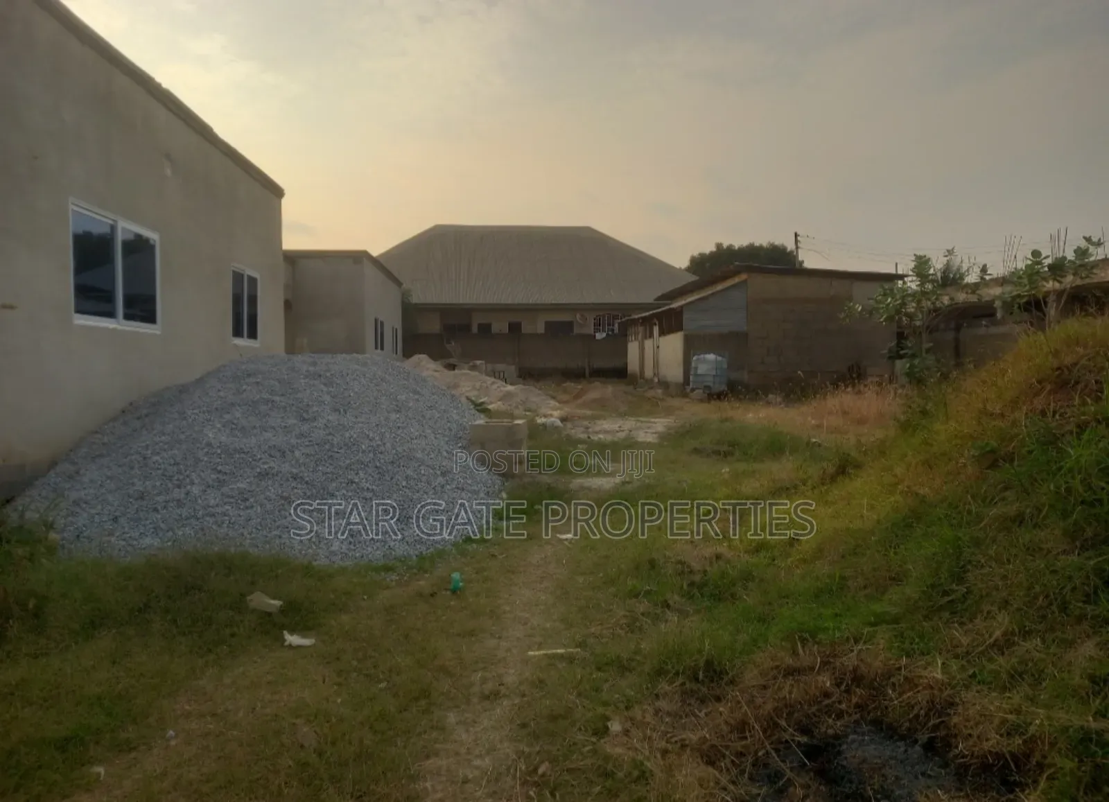 6bdrm House in Asuofia Asaaman., Kumasi Metropolitan for sale
