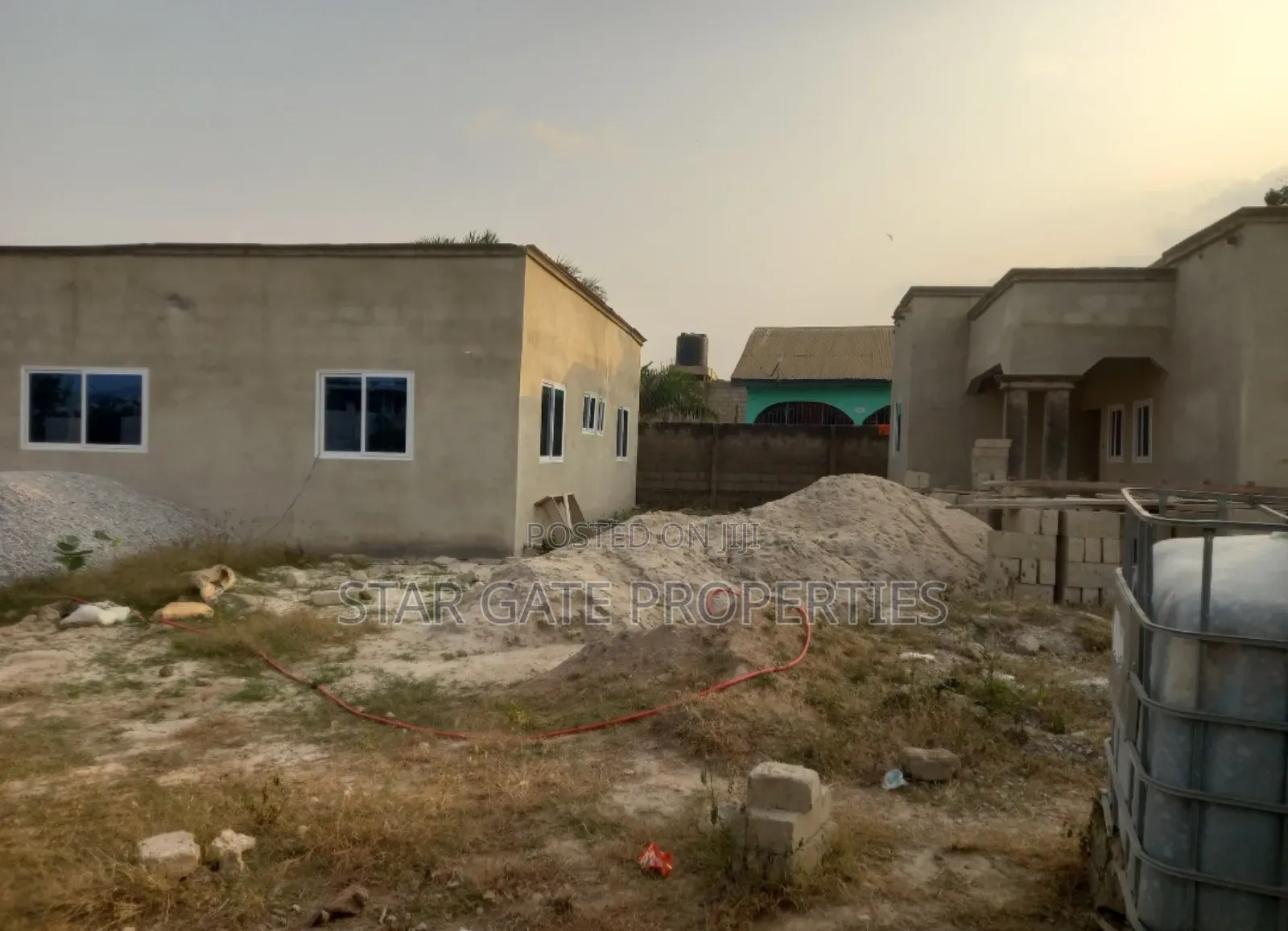 6bdrm House in Asuofia Asaaman., Kumasi Metropolitan for sale