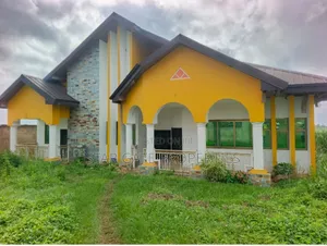 5bdrm House in Ejisu Donaso for sale