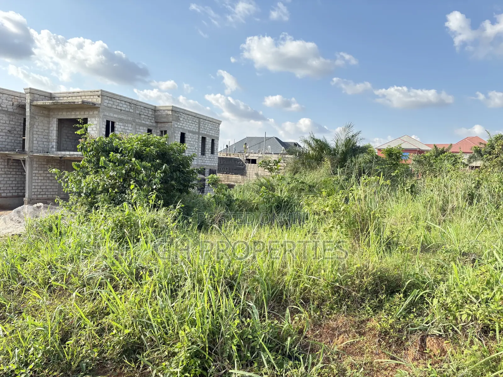 One Plot for Sale at Sokoban,Wood Village Area.
