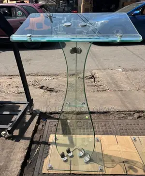 Plain Glass Pulpit