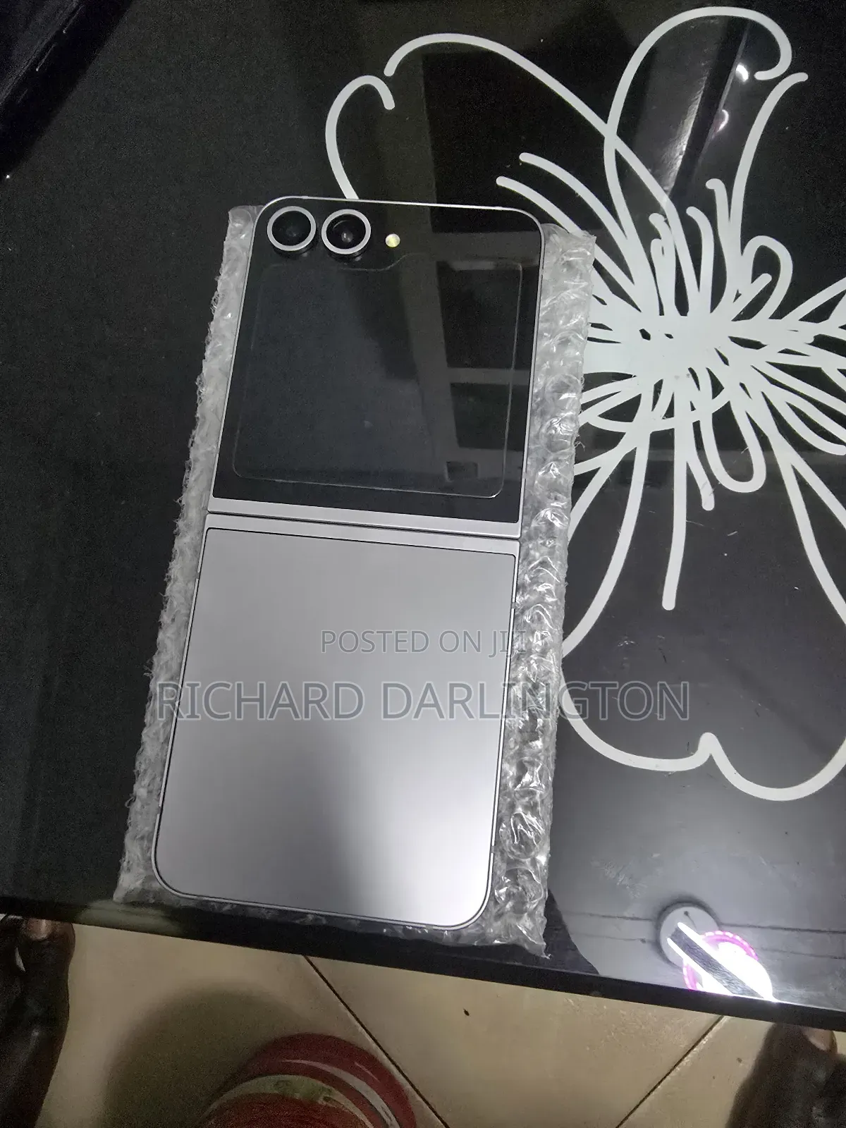 Samsung Galaxy Z Flip6 256 GB Silver