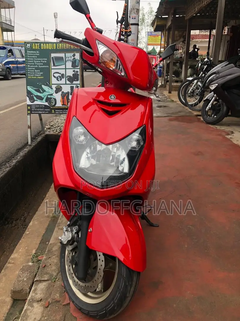 Yamaha 2010 Red