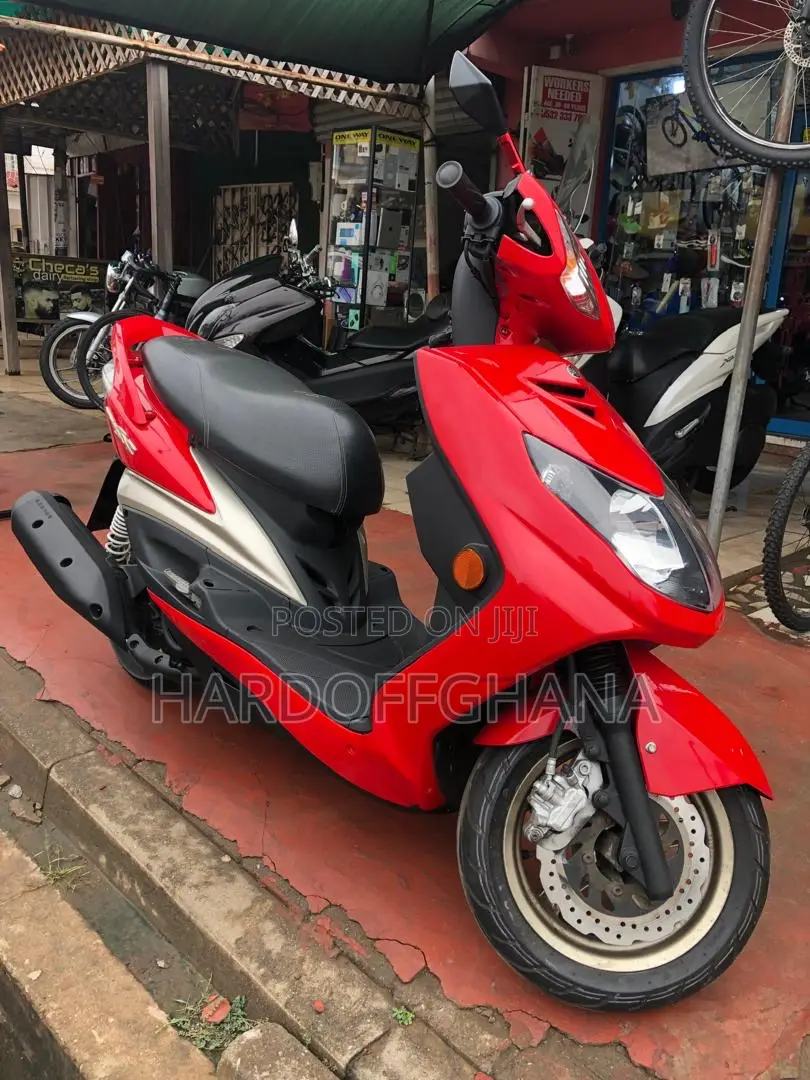 Yamaha 2010 Red