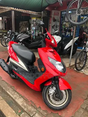 Yamaha 2010 Red