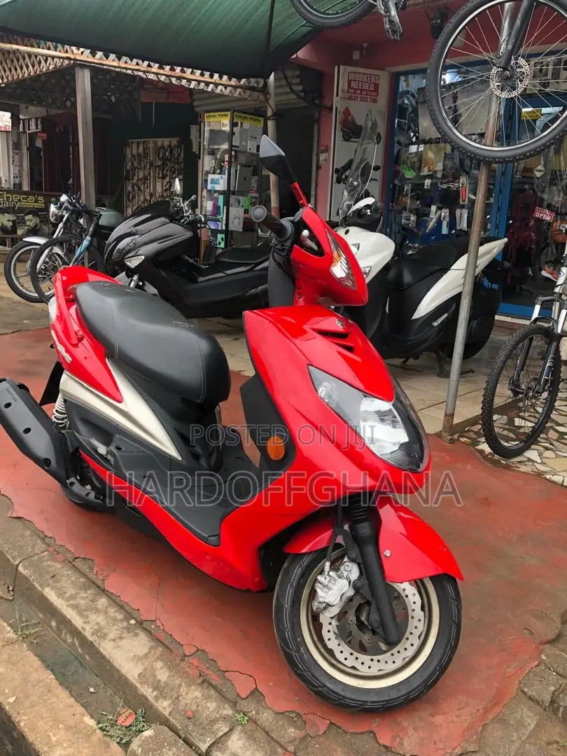 Yamaha 2010 Red