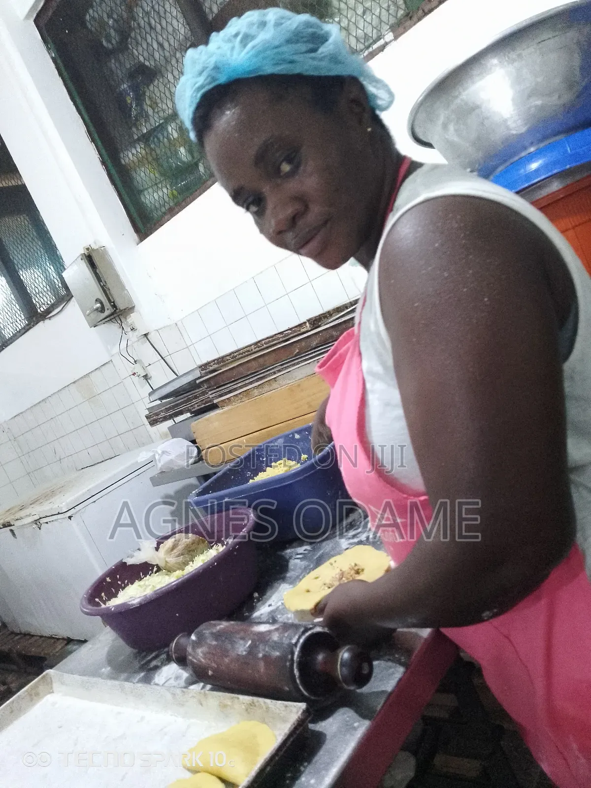 Pastry Chef and Kitchen Assistant
