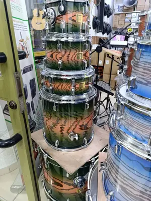 Tama 5 Set Drums [ Double Cymbals ]