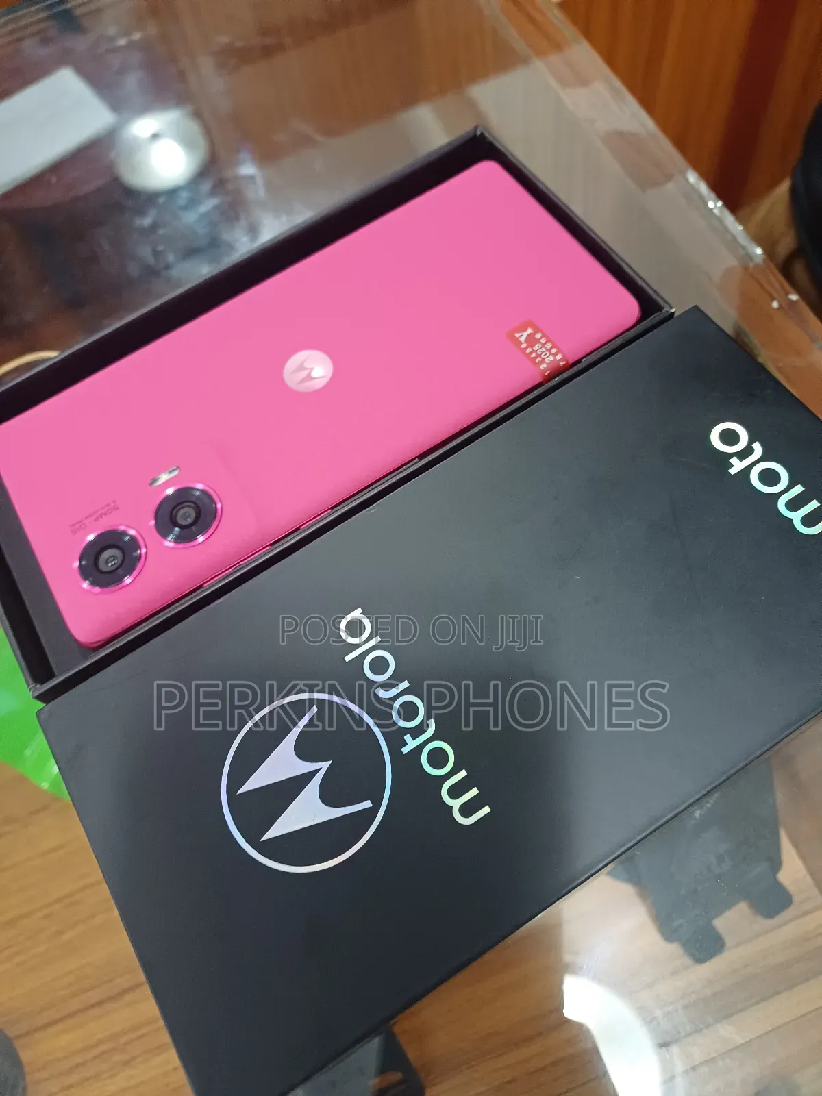 New Motorola Razr 40 128 GB Red