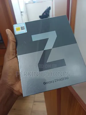 New Samsung Galaxy Z Fold 3 256 GB Black