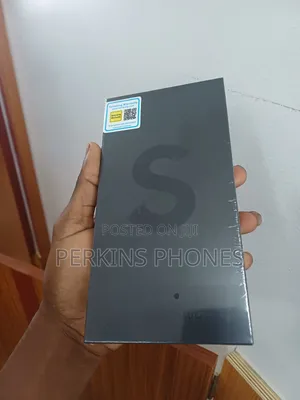 New Samsung Galaxy S22 Ultra 5G 128 GB Black