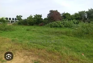 Titled 2000 Acre Land Close to Valley View University