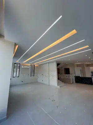 4bdrm House in Ashomang Estate for sale