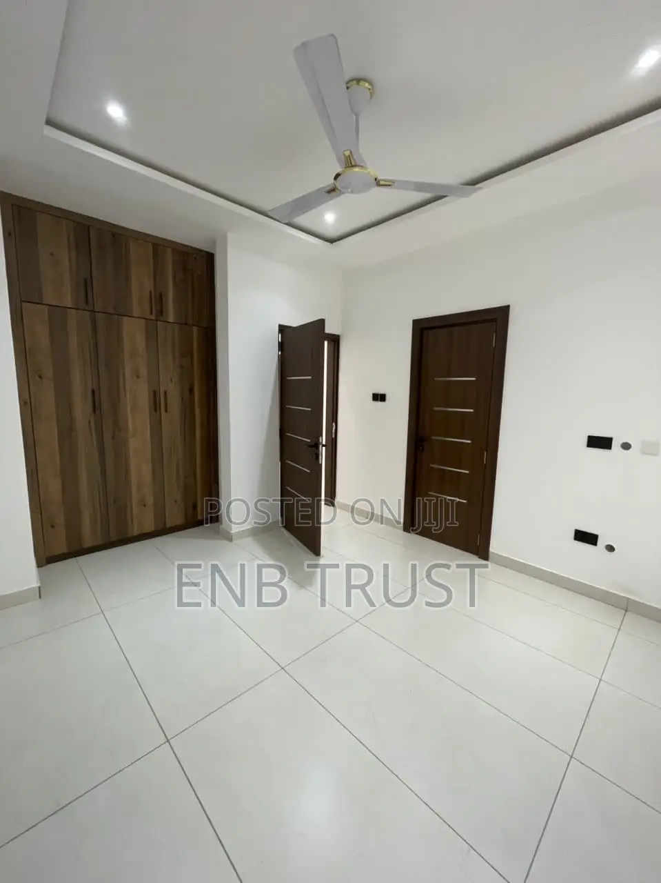 4bdrm Duplex in East Legon Hills, School Junction for sale