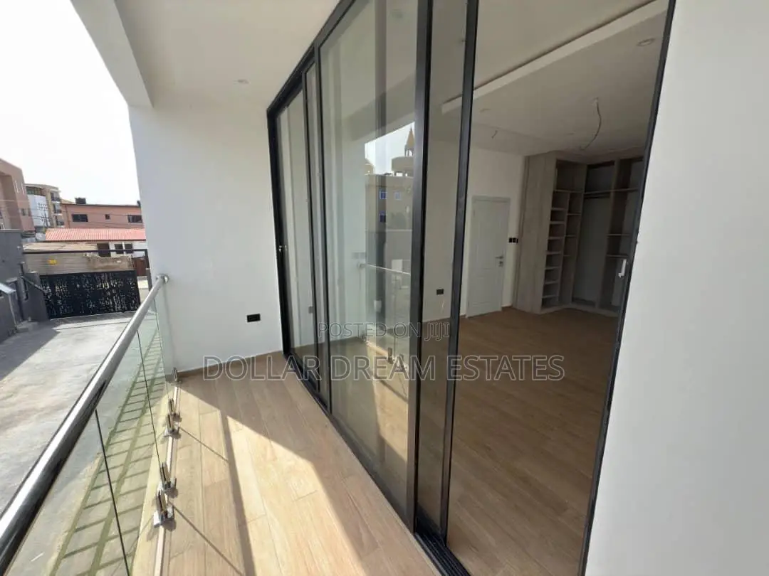 3bdrm Townhouse / Terrace in Airport Residential Area for rent