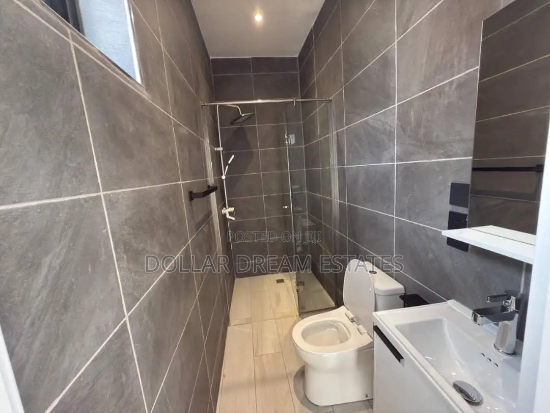 3bdrm Townhouse / Terrace in Airport Residential Area for rent