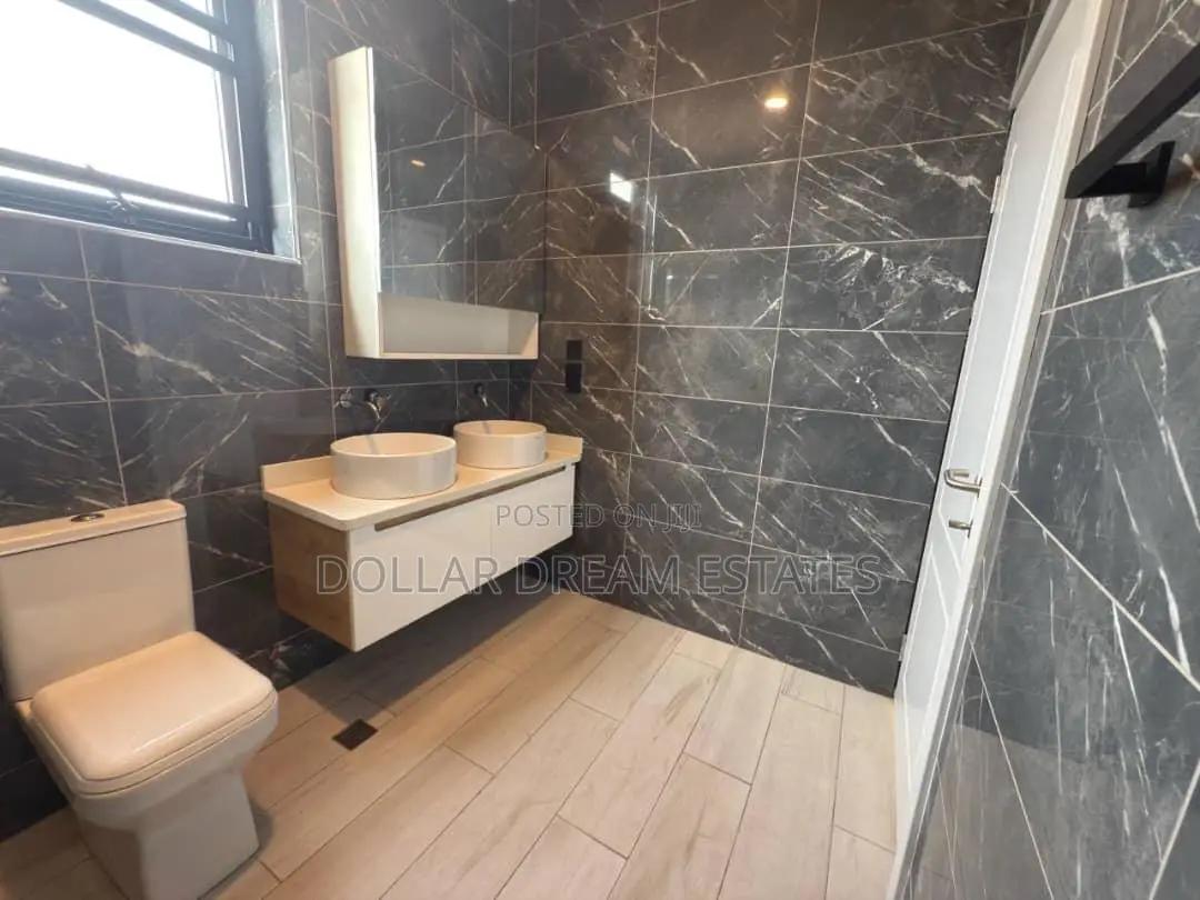 3bdrm Townhouse / Terrace in Airport Residential Area for rent