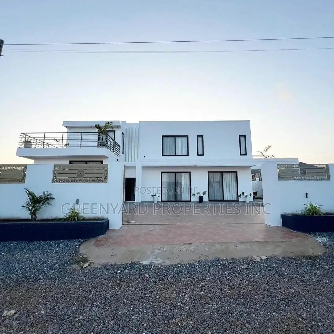 Furnished 4bdrm House in Hills, East Legon for sale