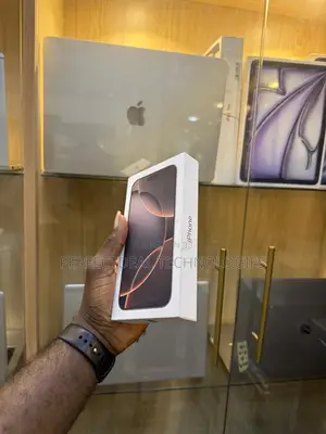 New Apple iPhone 16 Pro Max 256 GB Gold