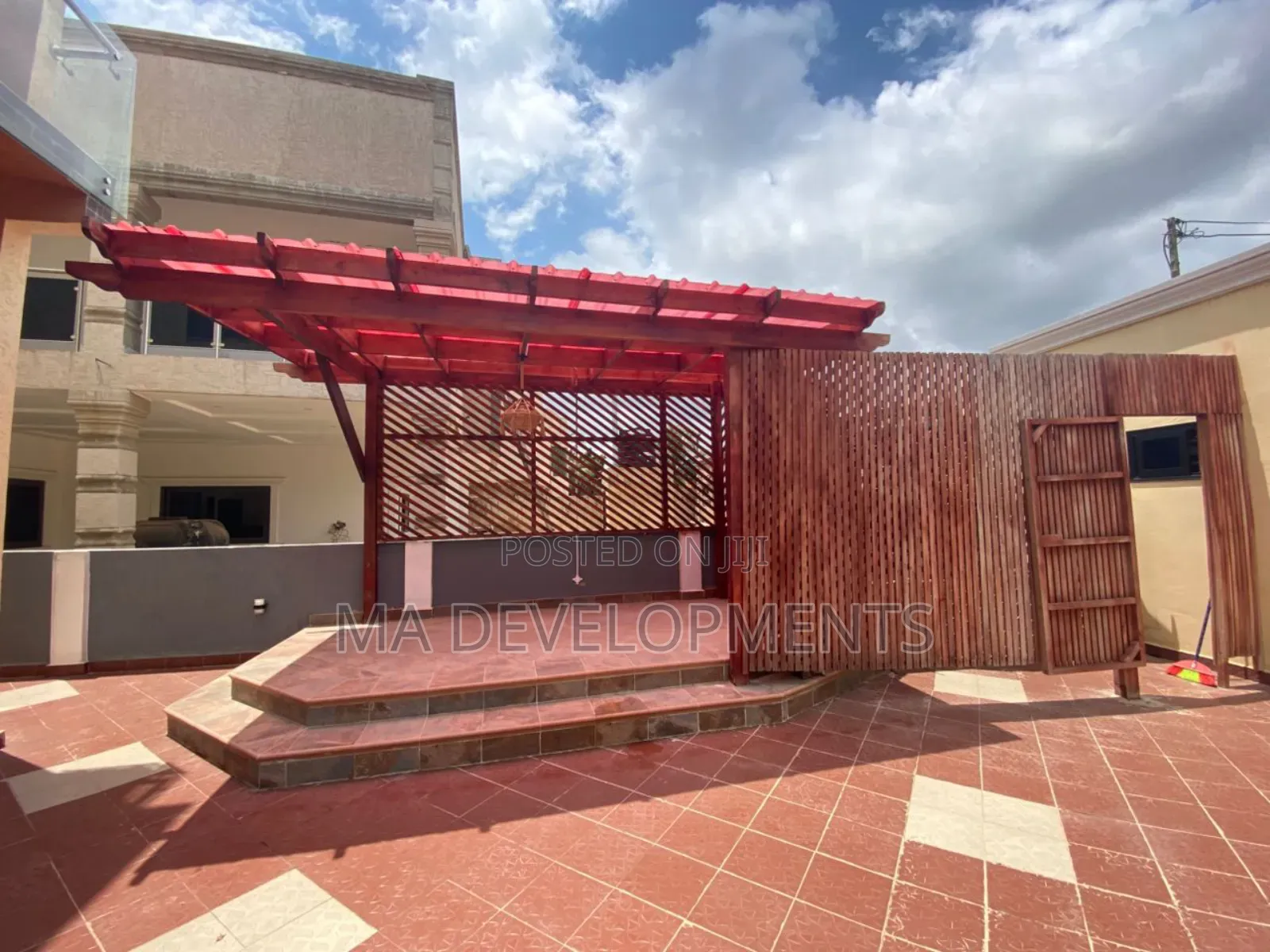 5bdrm House in Madev Realty, Kwabenya for sale