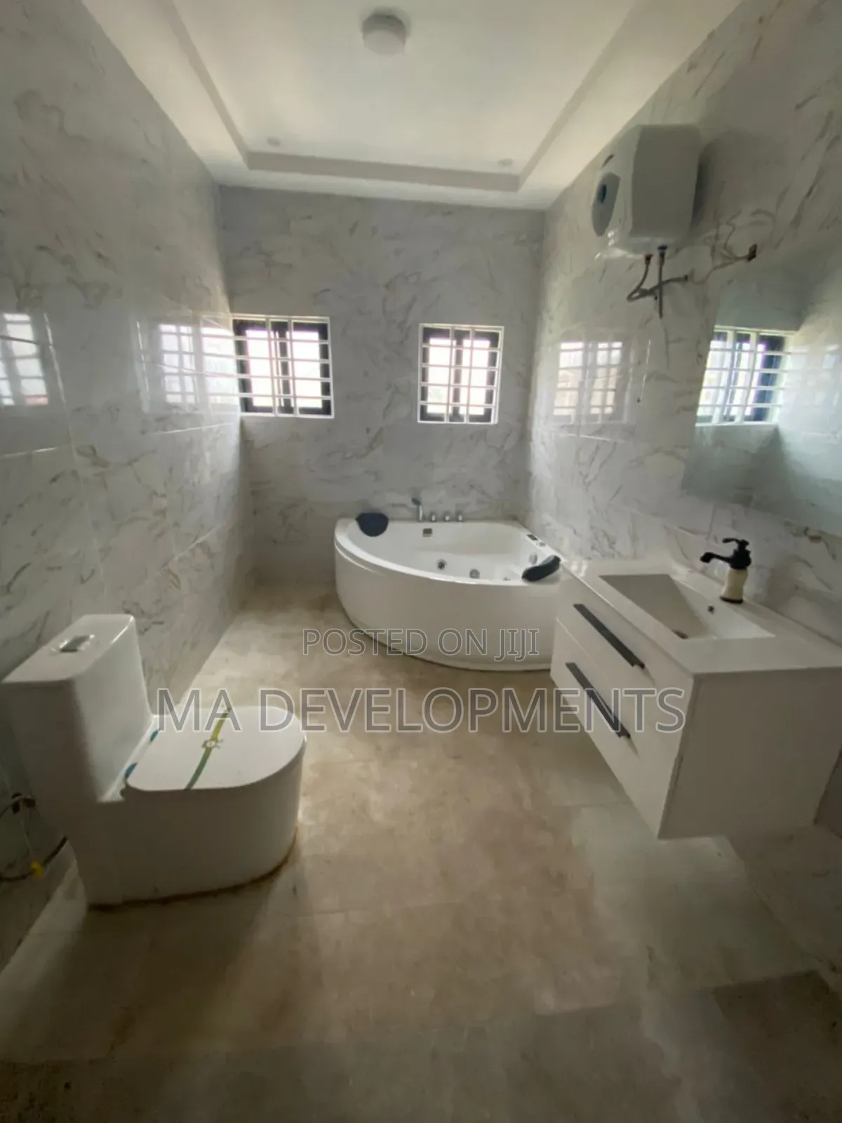 5bdrm House in Madev Realty, Kwabenya for sale