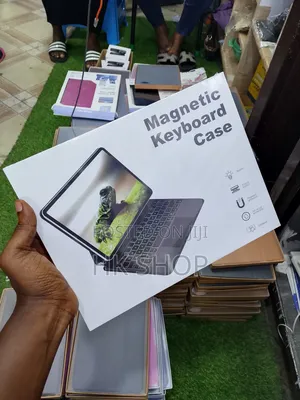 Apple Magic Keyboard For iPad 11th Generation A16 2025