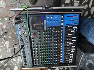 Yamaha Mg16u 16 Channel Mixer