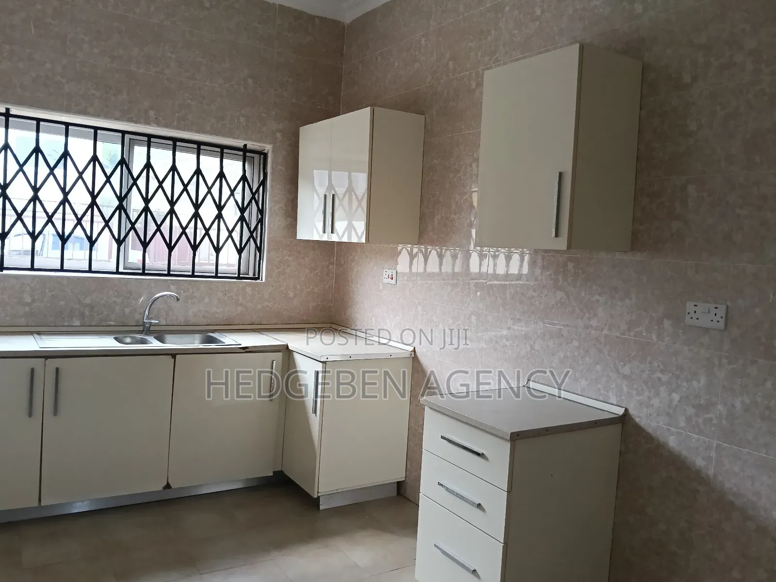 2bdrm House in Oyarifa for rent