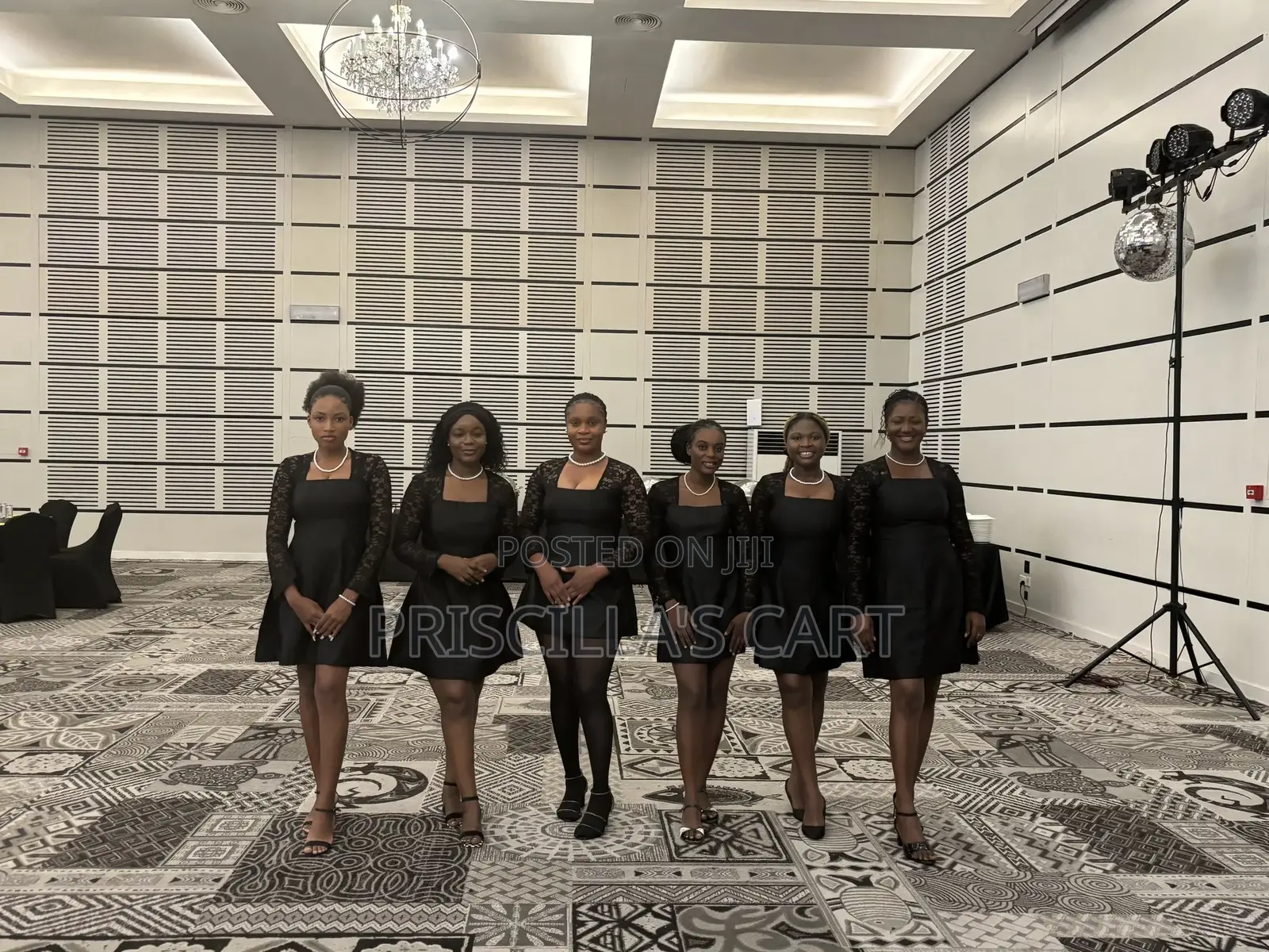 Book Professional Joyful Ushers and Waiters for All Your Event