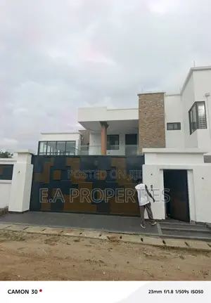 7bdrm House in E A Propeties, Ability for sale