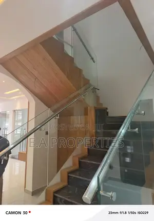 7bdrm House in E A Propeties, Ability for sale