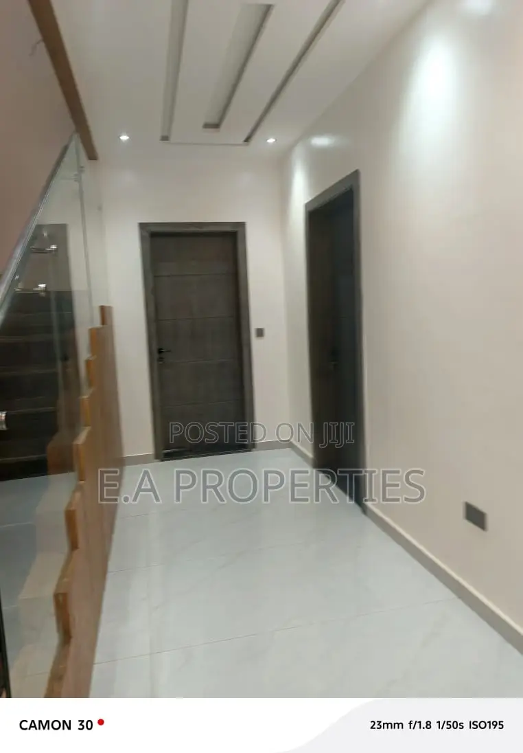7bdrm House in E A Propeties, Ability for sale
