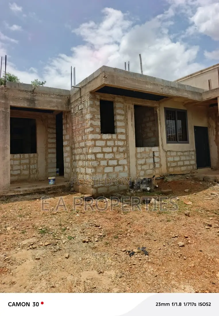 3bdrm House in E A Properties, Malejor for sale