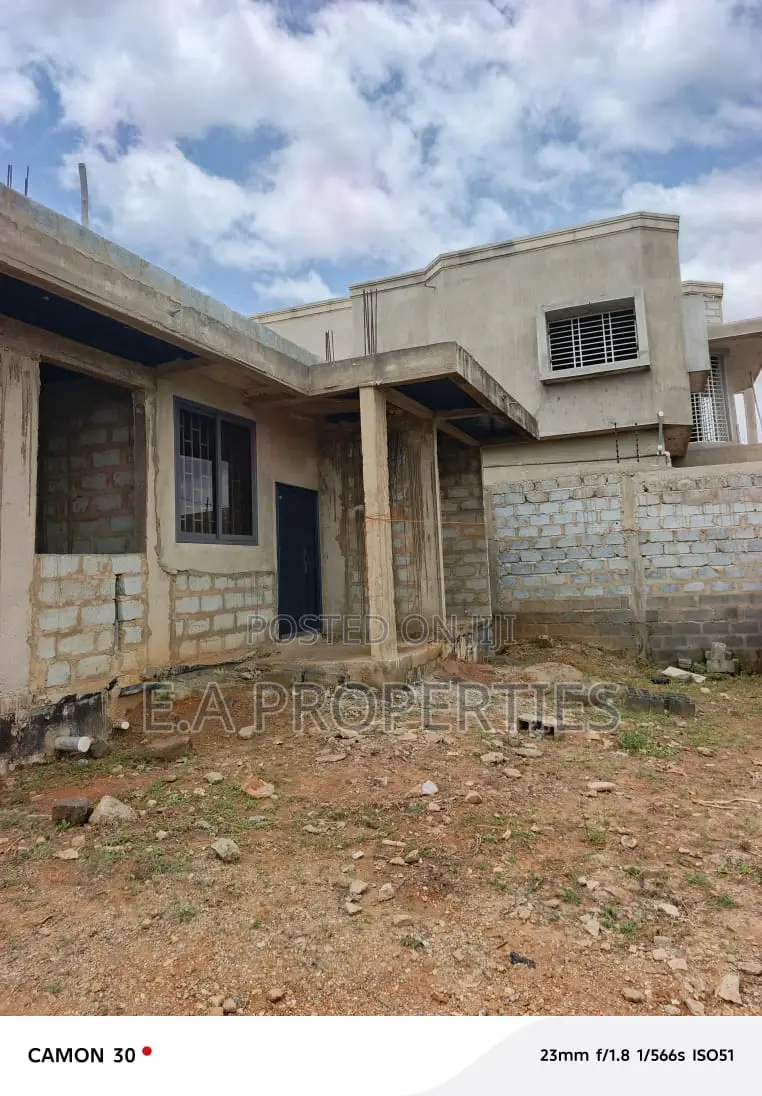 3bdrm House in E A Properties, Malejor for sale