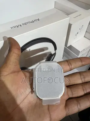 Apple Watch Ultra 2 Natural Titanium