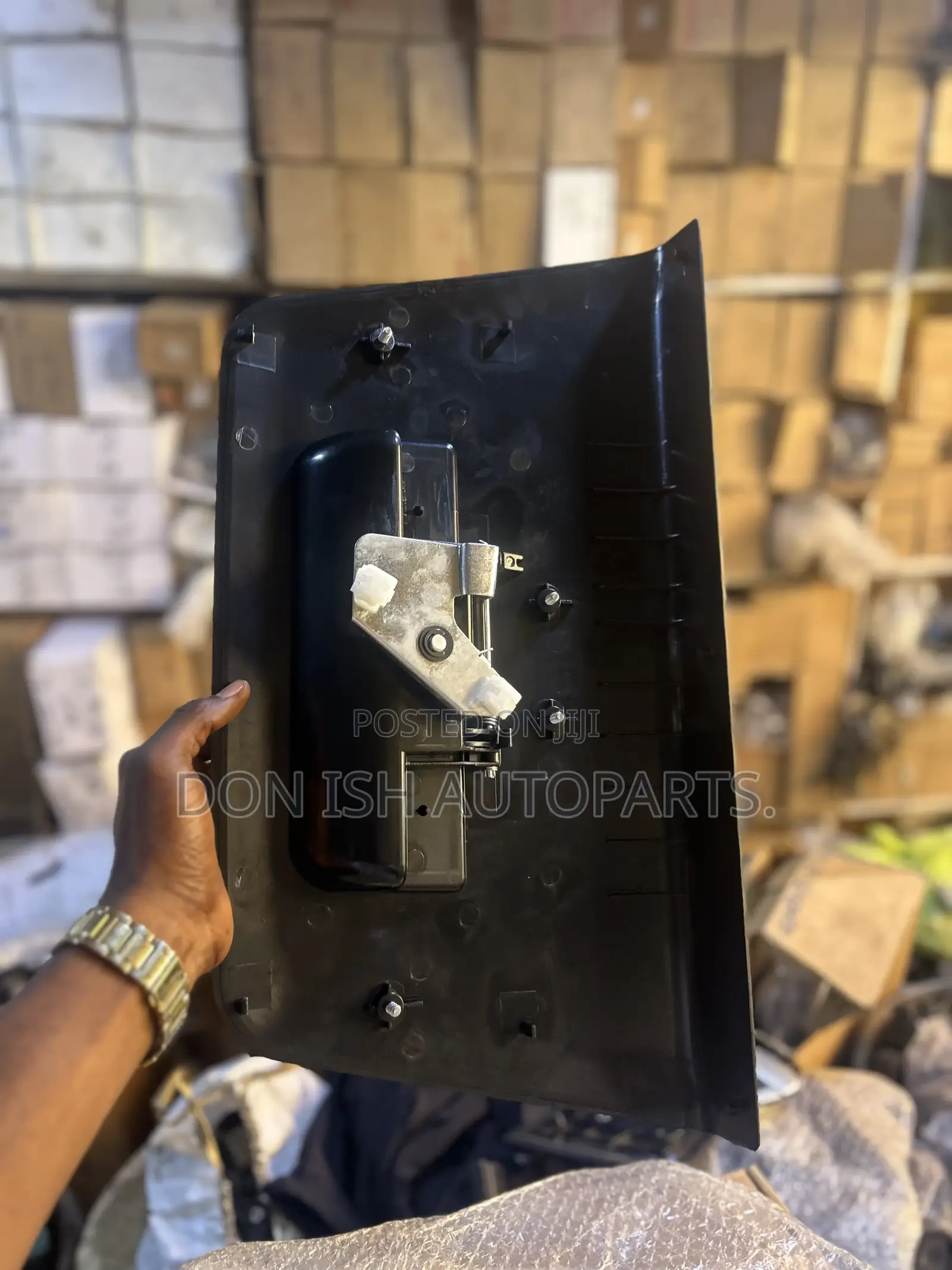 Boot Opener for Nissan Pickups 