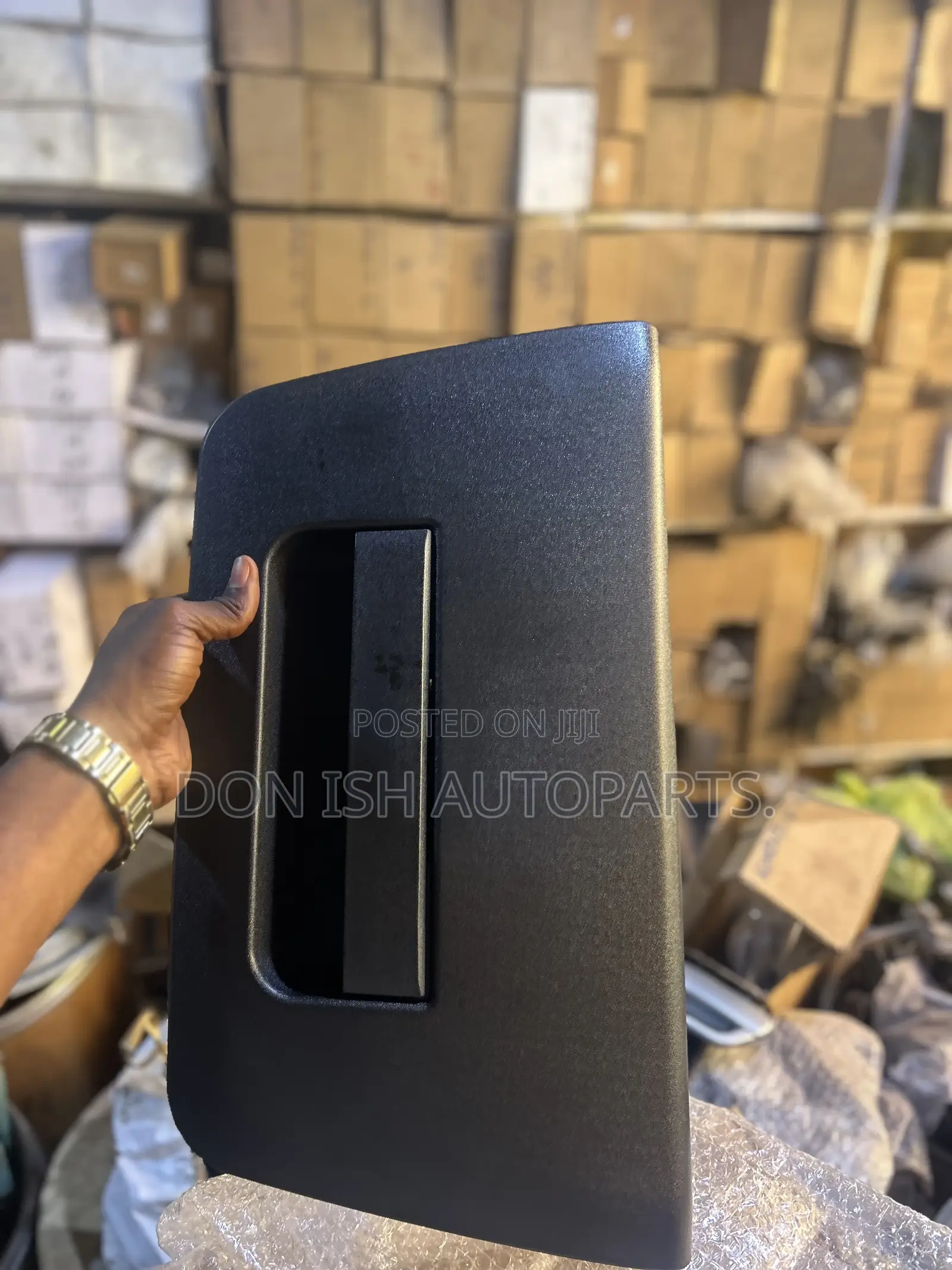 Boot Opener for Nissan Pickups 