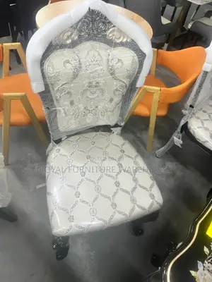 Foreign Royal Dining Set (6 Seater)