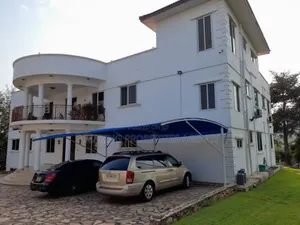 5bdrm Mansion in Aburi for sale