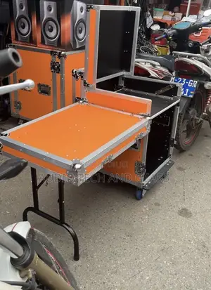 16u Amplifier Rack With Table