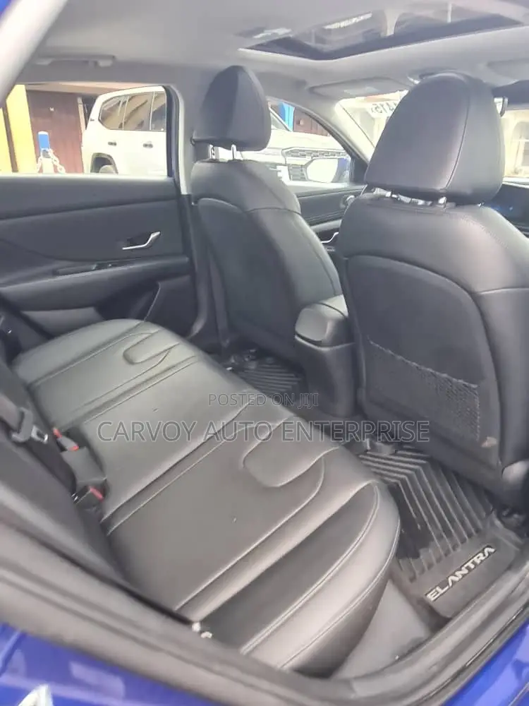Hyundai Elantra Limited 2021 Blue